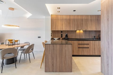 ALMAZARA HILLS Web-3