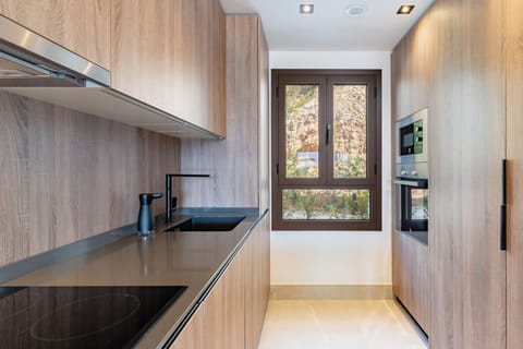 ALMAZARA HILLS Web-9