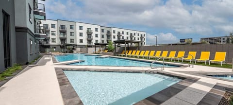 Rooftop pool