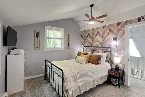 House (3 Bedrooms) | Property amenity