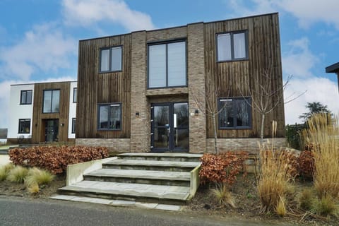 Vakantiepark Aan de Maas - Pavilion l'etage 10 - front