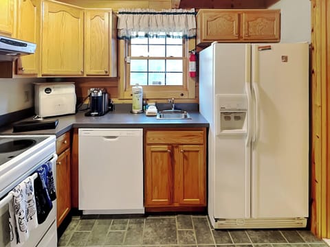 House (2 Bedrooms) | Property amenity