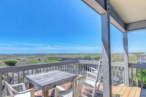 Studio (2 Bedrooms) | Property amenity