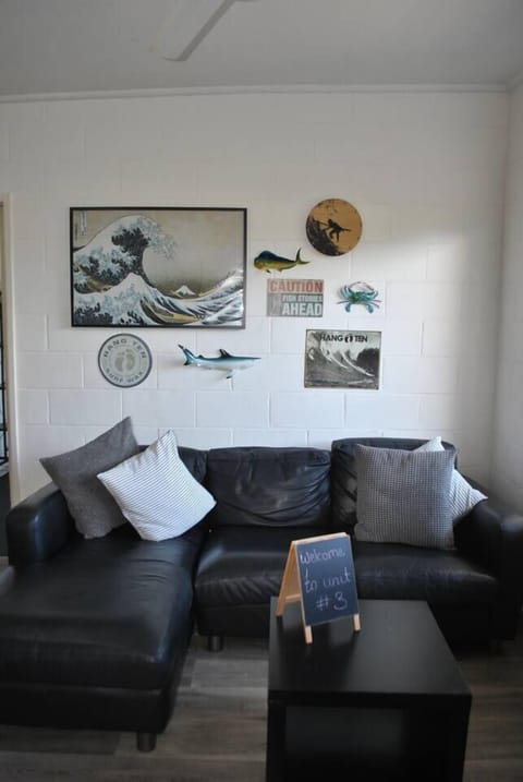 Lounge area wall decor