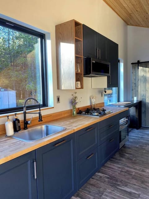 d70c53a5-87ad-4833-a7cd-5e8c3c429bb5