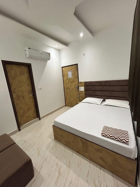 Single Room | Free WiFi