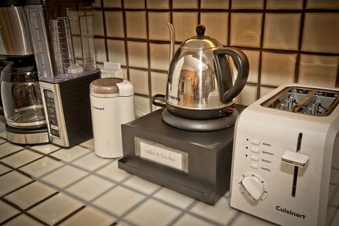 Full Kitchen with Coffee Bar