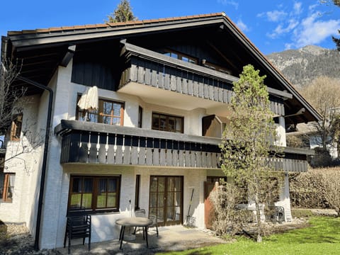 House in a quiet neighborhood