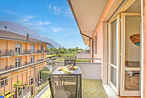 Standard Apartment, 1 Bedroom, Balcony (Casa Silvia 50m From The Lake) | Outdoor dining