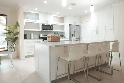 5d9ad5f2-8636-48bd-afdf-e33b008197af