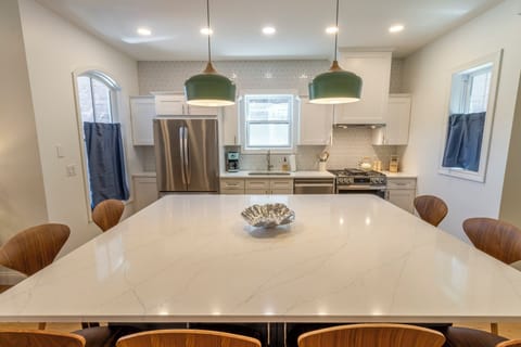 Main Level | Kitchen