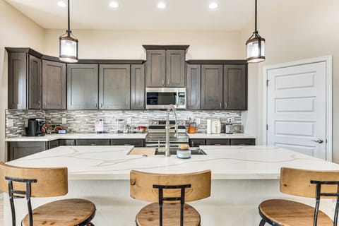 House (3 Bedrooms) | Interior