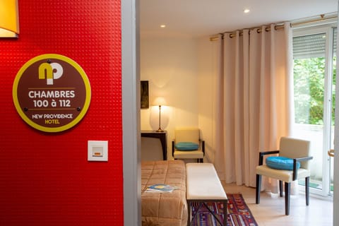 Cribs/infant beds, free WiFi, bed sheets