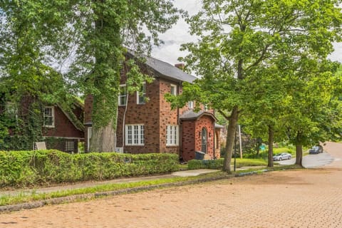 Exterior photo of the house