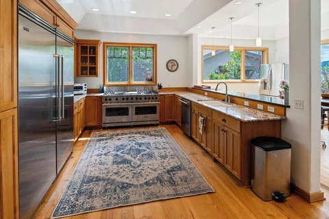 Fully appointed and stocked kitchen, Double ovens and industrial sized refrigerator