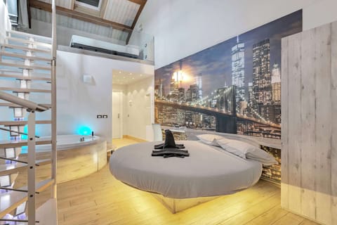 Premium bedding, memory foam beds, in-room safe, desk