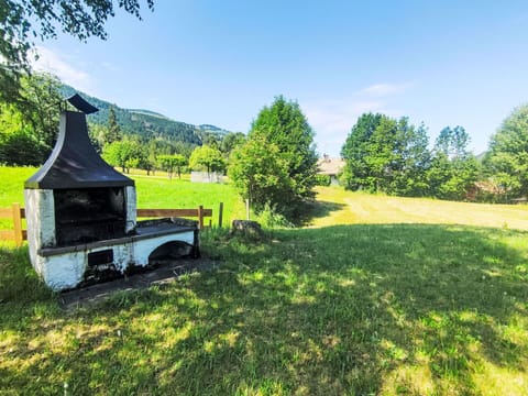 Rural Area, Land Lot, Cottage, Hill Station, Garden, Mountain Range, Slope, Lawn, Yard, Valley