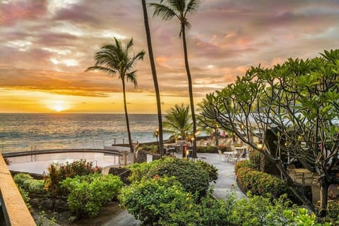 Condo, 1 King Bed with Sofa bed, Lanai, Partial Ocean View (Casa de Emdeko 216) | Beach/ocean view