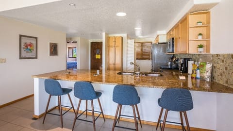 Condo, Multiple Beds, Lanai, Golf View (Keauhou Gardens 3202) | Private kitchen | Dining tables