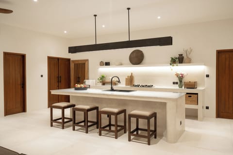 Deluxe Villa, 6 Bedrooms, Balcony, Pool View | Private kitchen | Coffee/tea maker, blender, toaster oven, kitchen islands