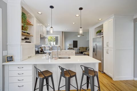 Breakfast counter and open kitchen