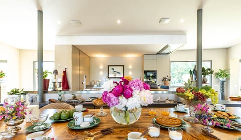 Villa, Garden View | Private kitchen | Fridge, microwave, oven, stovetop