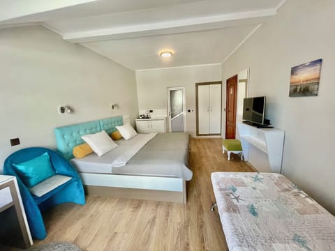 General view of the entire room