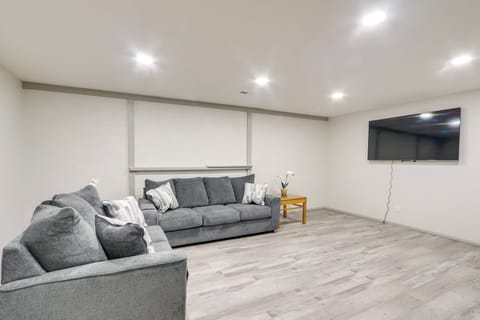 Wichita Vacation Rental | 6BR | 3.5BA | 2 Steps Required | 2,520 Sq Ft