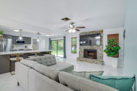 Crystal River Vacation Rental | 4BR | 2BA | 1 Step Required | 2,000 Sq Ft