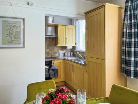 Kitchen | Blue Cherry Cottage, Penrith