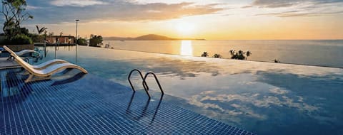 Rooftop pool