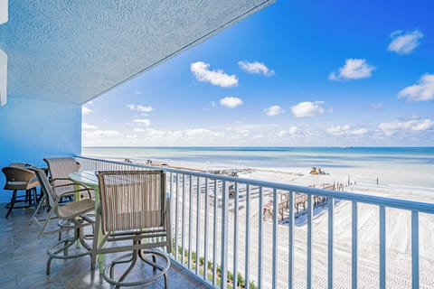 JC Resorts Sand Dollar 407 Balcony Indian Shores-7(2048 Pixels)6