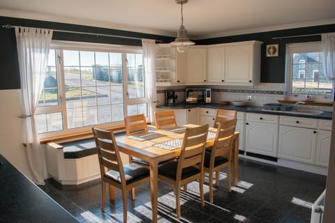 Cottage, 3 Bedrooms | Private kitchen | Fridge, microwave, coffee/tea maker, electric kettle