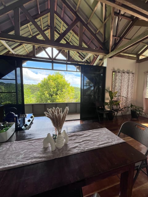 House, 1 Bedroom, Patio, Mountain View | Dining room