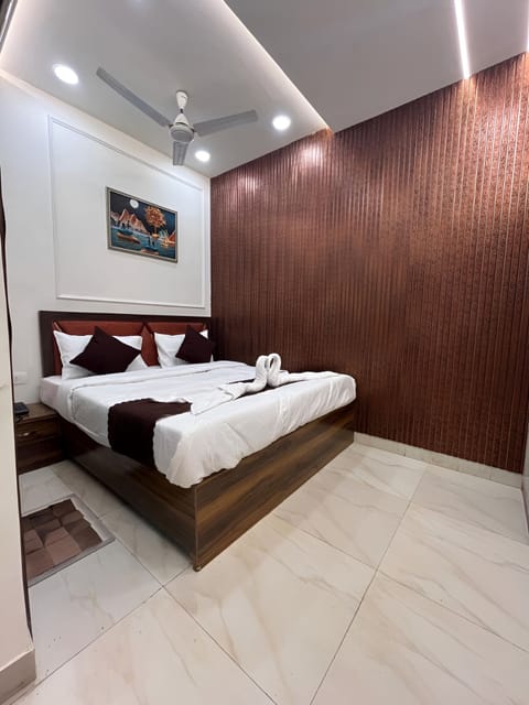 Deluxe Double Room, City View | Free WiFi