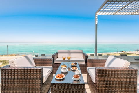 Villa, 5 Bedrooms, Fireplace, Sea View | Balcony