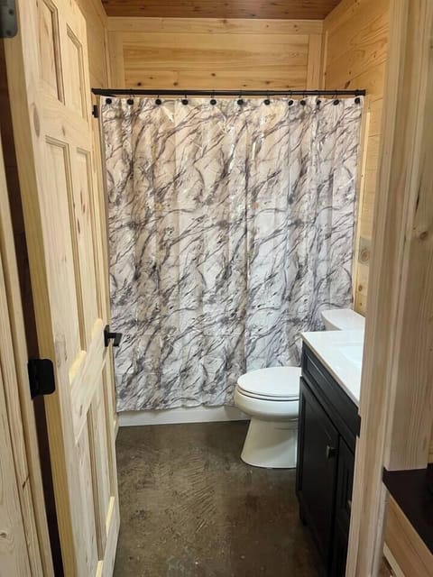 382cf5b7-08df-4a24-9a2b-a5a9edfd6d8c