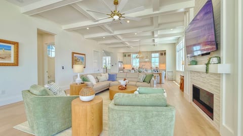 Jeff and Gina Properties - Seaview Sensation (SVS) - Fort Myers Beach - 5 Bedroom - 5 Bathroom - 1 Half Bathroom - Beach Front - Water Views - Gulf of America Views