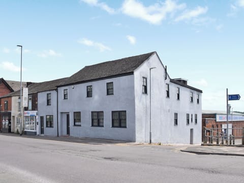 Exterior | Apartment 3 - Ye Olde Smithy, Stoke-on-Trent