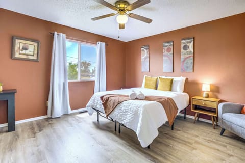 Welcome to Witches Hollow! This inviting Colorado Springs retreat features warm interiors, multiple lounge areas, and plenty of space to unwind—perfect for families or groups seeking comfort and convenience.
