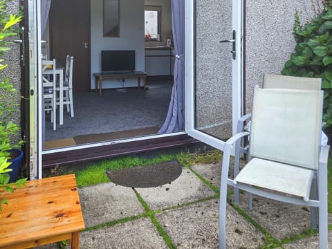 Sitting-out-area | Strawberry Hill, Hayle