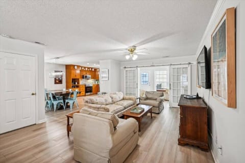 069b5533-f48e-4e74-92a7-dc78b48c4fa2