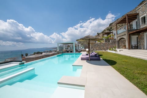 Infinity pool