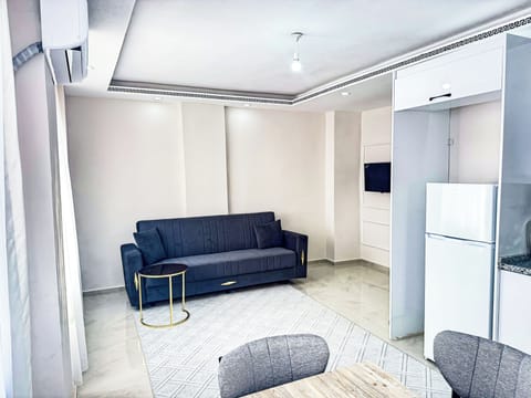 Comfort Apart , 1+1 | Private kitchen | Fridge, stovetop, cookware/dishes/utensils, cleaning supplies