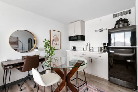 Private kitchenette