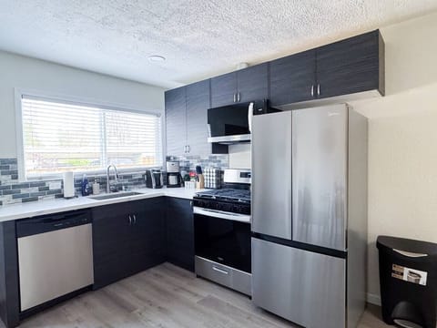 851110ce-909b-4495-86d8-3532b0a276d5