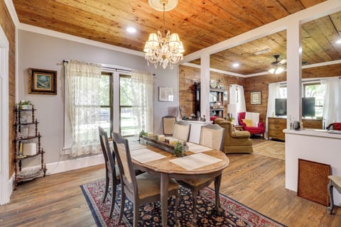 Waxahachie Vacation Rental | 2BR | 1.5BA | 1,472 Sq Ft | 1 Small Step to Enter