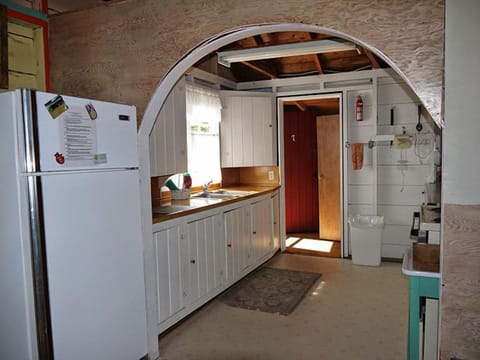 Traditional Cottage, 2 Bedrooms, Kitchen, Bay View (Waterfront Cottage 7) | Private kitchen | Full-size fridge, microwave, stovetop, coffee/tea maker