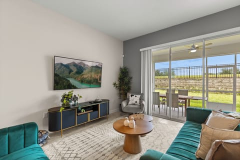Sunny open living space
