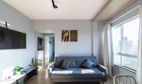 Basic Apartment | Living area
